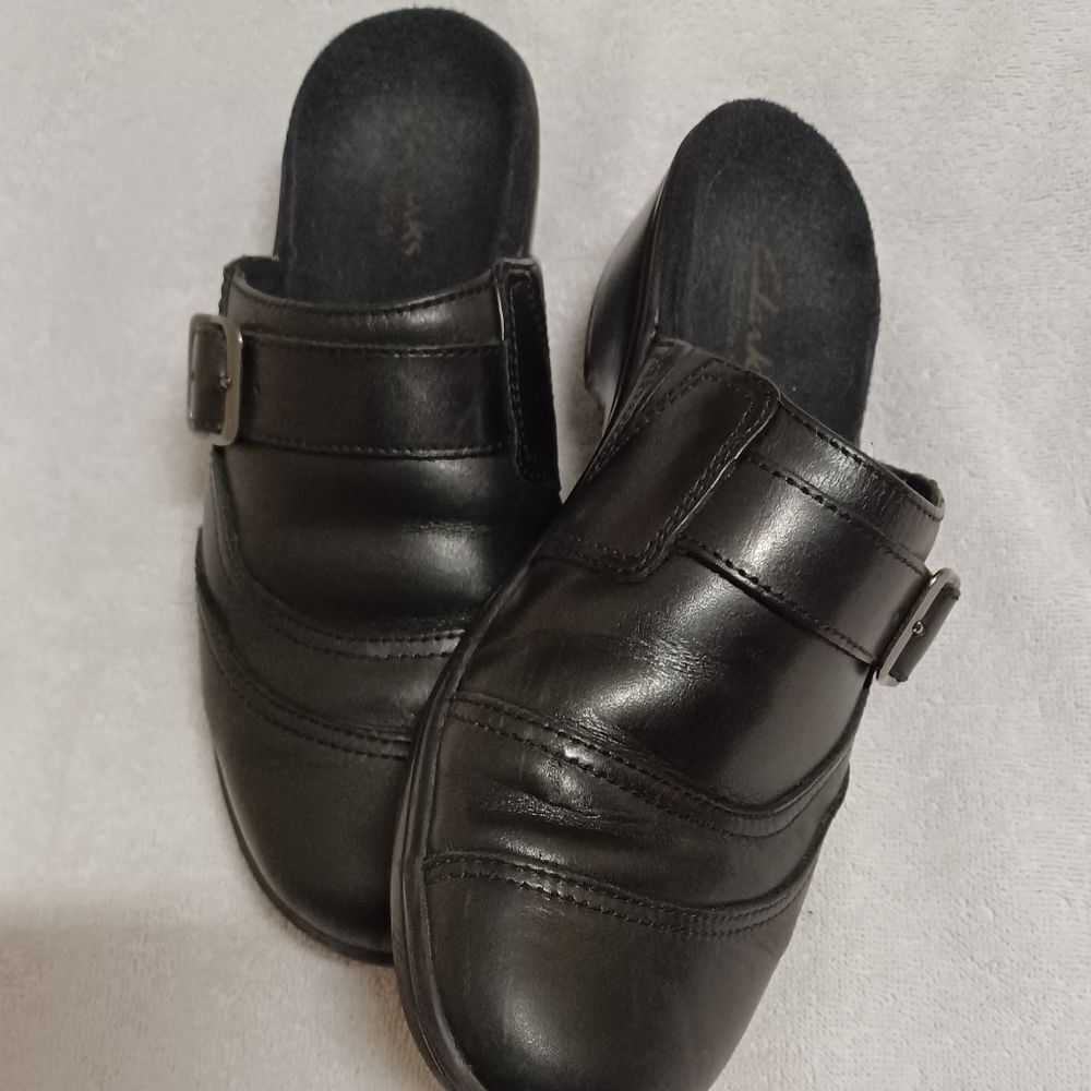 Clarks Bendables Black Leather Mule Slip On Clog Size 6.5 Medium